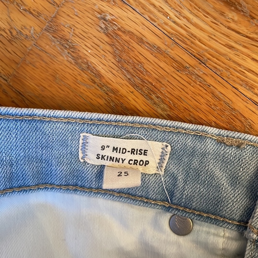 Madewell 9" Mid-Rise Skinny Crop Jeans - Picture 10 of 12